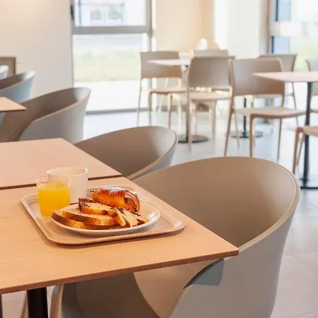 Ibis Budget De Marsan Hotel