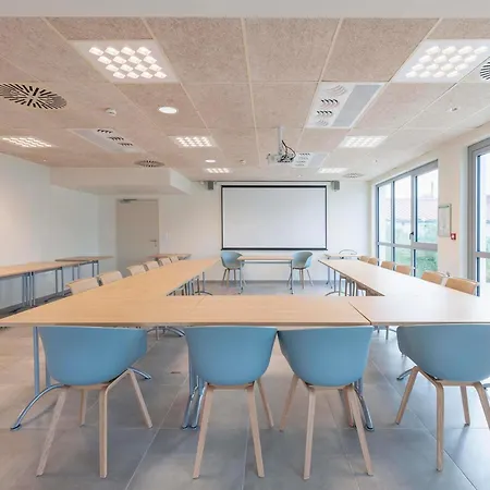 Hotel Ibis De Marsan