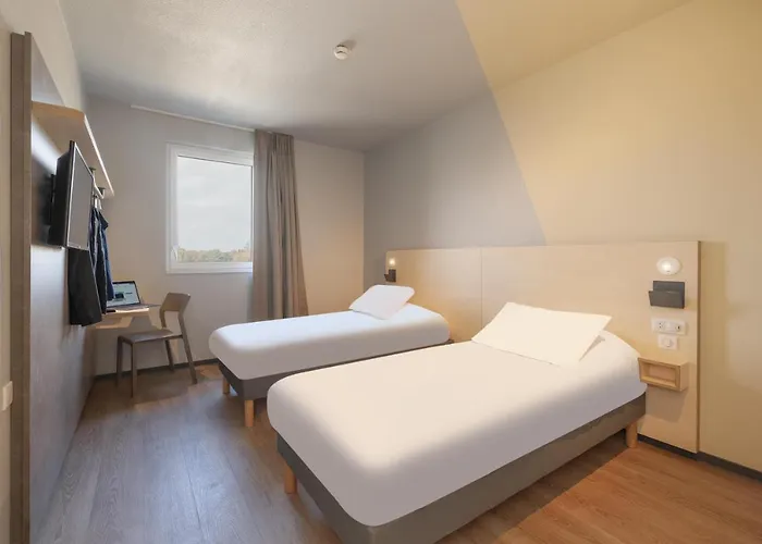 Ibis Budget De Marsan 2*