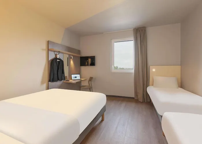 Ibis De Marsan Hotel